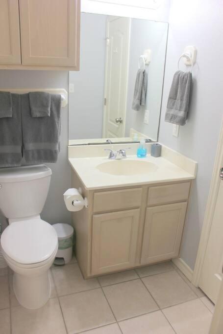 Spacious Home, Short Walk To Beach, Heated Pool! 科珀斯克里斯蒂 外观 照片